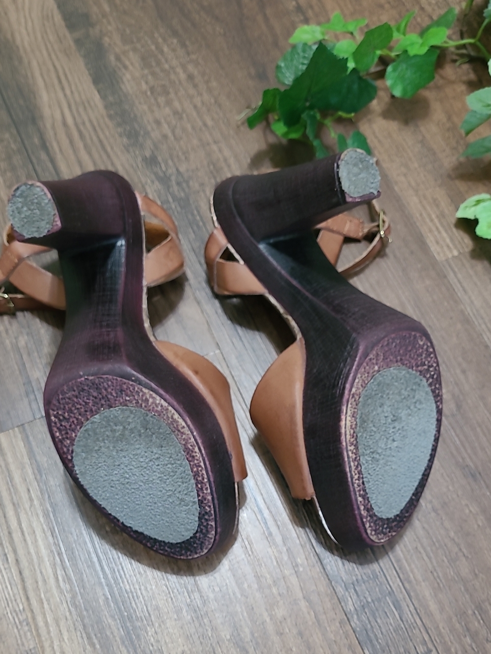 Brown Leather Platform Heels - Picture 10 of 11